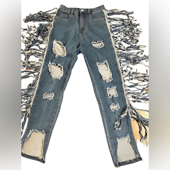 Daisy Distressed Fringe Detail Blue Jeans Size Small - Picture 16 of 16